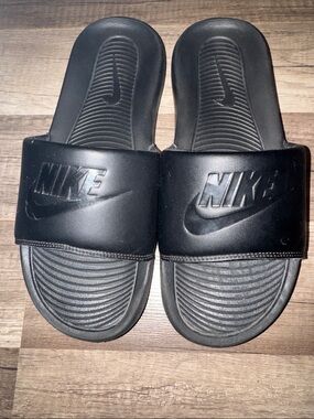 Nike Victori One Slide Black Sandals